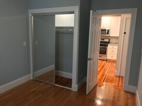 305 Highland Ave, Unit 3 in Somerville, MA - Building Photo - Building Photo
