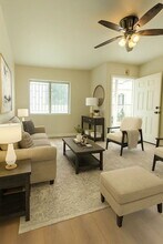 1325 W 58th St in Los Angeles, CA - Building Photo - Building Photo