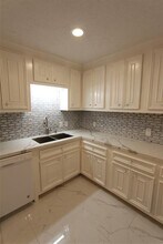 6529 Schiller St in Houston, TX - Building Photo - Building Photo