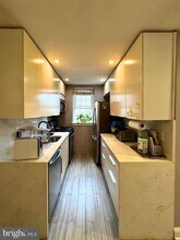 24 S Old Glebe Rd in Arlington, VA - Foto de edificio - Building Photo