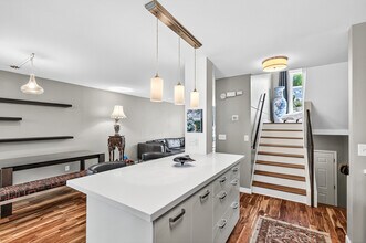220 2nd St NE in Minneapolis, MN - Building Photo - Building Photo