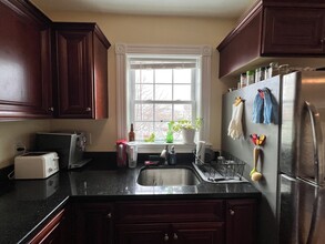 26 White St, Unit 2 in Cambridge, MA - Building Photo - Building Photo