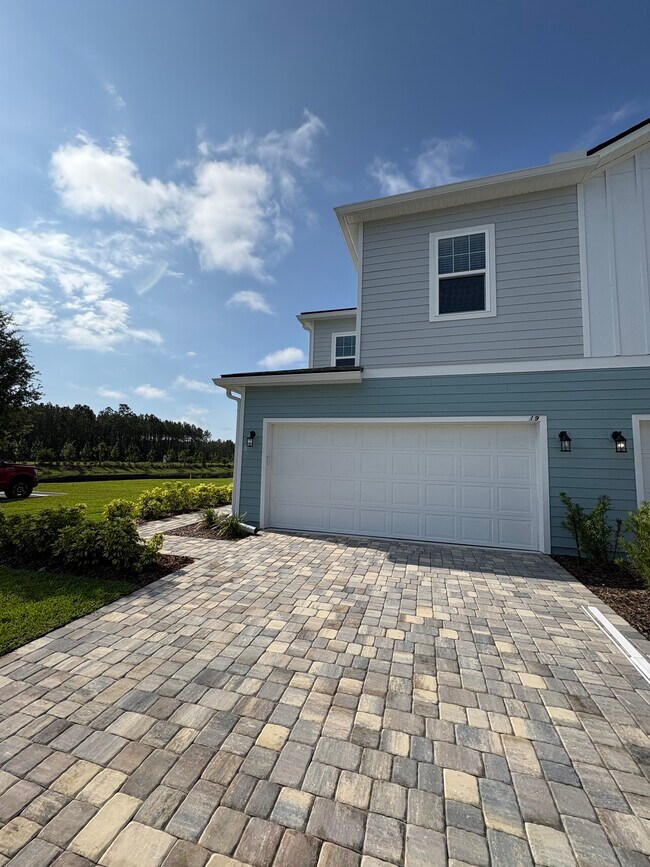 property at 19 Woods Ln