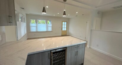 20 Grand Blvd in San Mateo, CA - Building Photo - Building Photo