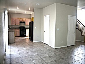 9876 Vermillion Cliffs Ave in Las Vegas, NV - Building Photo - Building Photo