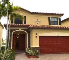 3385 W 86th Terrace in Hialeah, FL - Building Photo