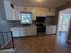3220 Bluecrest St SW in Huntsville, AL - Building Photo - Building Photo