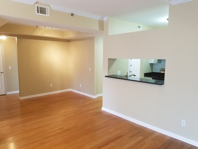 2025 Woodmont Blvd, Unit 110 in Nashville, TN - Building Photo - Building Photo