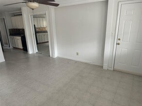 619 E Broadway in Long Beach, NY - Building Photo - Building Photo