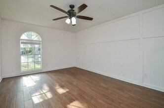 3722 Brier Gardens Dr in Houston, TX - Building Photo - Building Photo