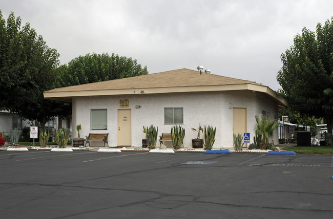 High Chaparral Mobile Home Park in Hesperia, CA - Building Photo - Building Photo