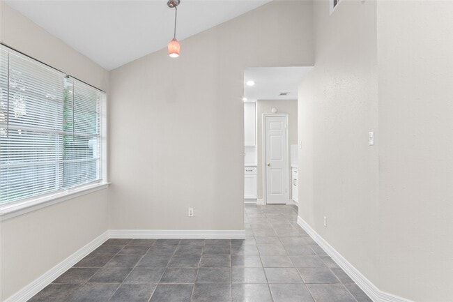 8314 Poplar Ridge Ln