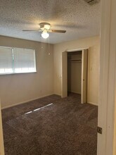 1429 W Fairmont St in Longview, TX - Foto de edificio - Building Photo