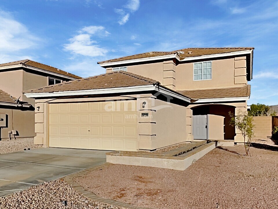 22644 W Adams Dr in Buckeye, AZ - Building Photo