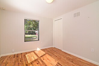 1319 Francis Ave in Orlando, FL - Building Photo - Building Photo