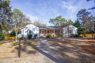 365 E New Jersey Ave in Southern Pines, NC - Building Photo - Building Photo