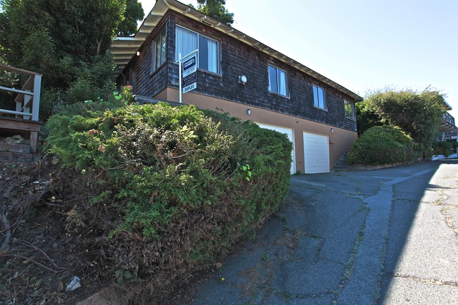 608 Locust St in Sausalito, CA - Building Photo - Building Photo