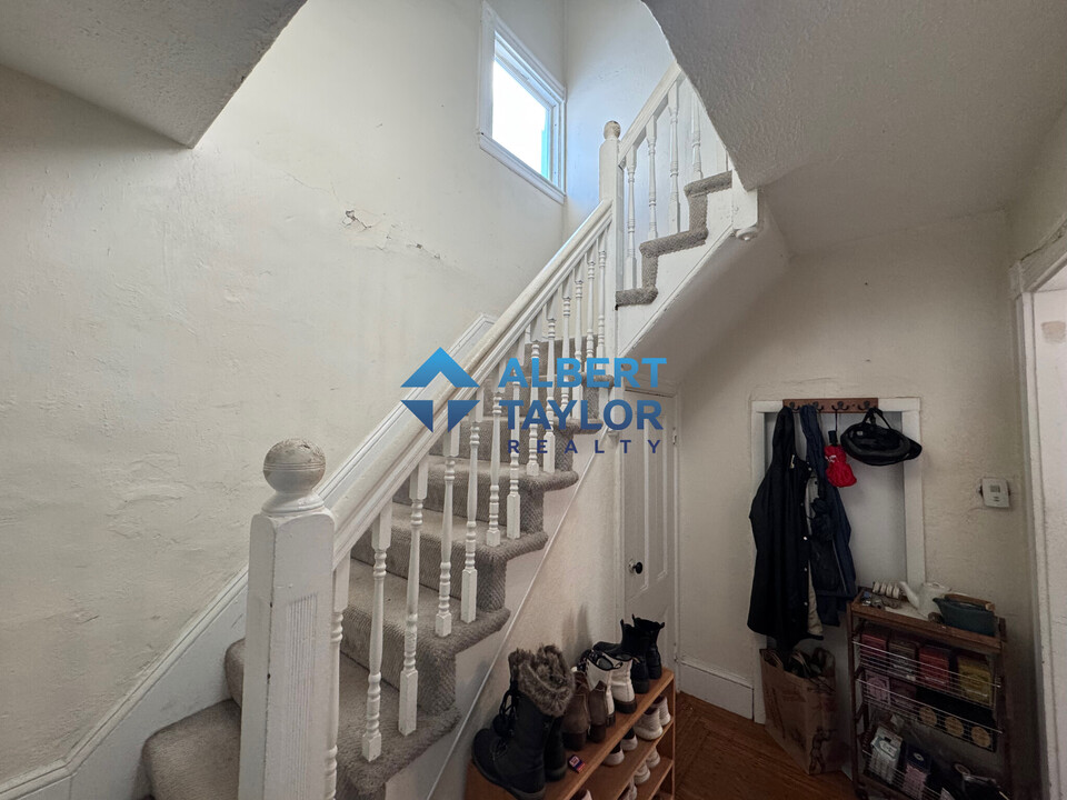 17A Gordon St, Unit 1 in Boston, MA - Building Photo