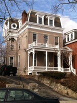 2325 Ohio Ave, Unit 2 in Cincinnati, OH - Building Photo