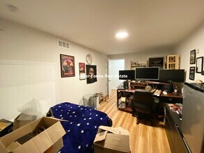 175 Sydney St, Unit 2 in Boston, MA - Building Photo - Building Photo
