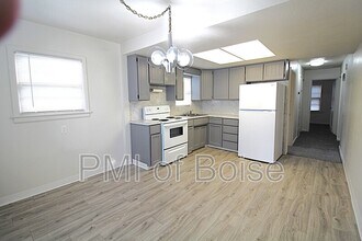 4312 W Camas St in Boise, ID - Building Photo - Building Photo