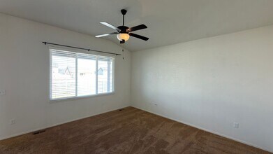 456 Stonebrook Dr in Windsor, CO - Building Photo - Building Photo