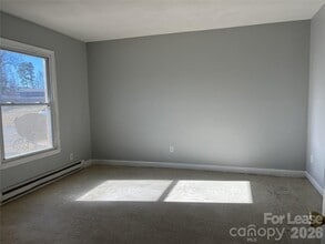 2667 Dr Carver Rd in Charlotte, NC - Building Photo - Building Photo