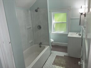 639 Fairgreen Ave in Youngstown, OH - Building Photo - Building Photo