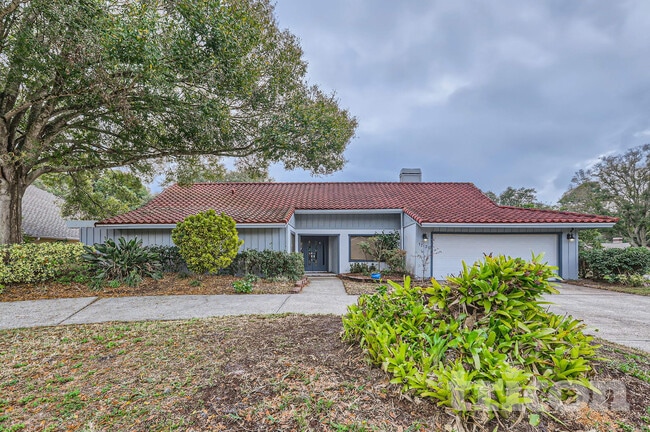 1736 Pine Creek Ct in Safety Harbor, FL - Building Photo - Building Photo