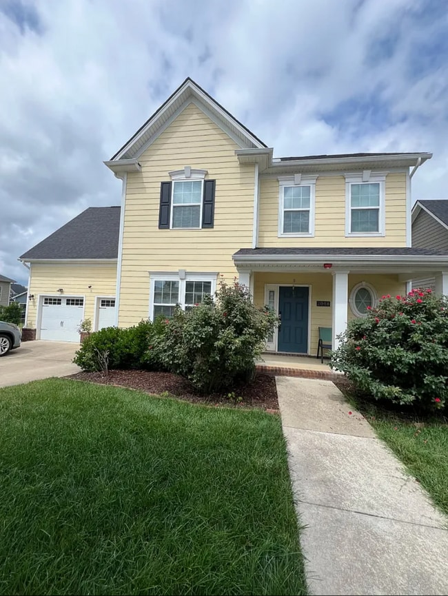 property at 2048 Oglethorpe Dr