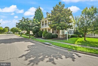 10631 Poagues Battery Dr in Bristow, VA - Building Photo - Building Photo
