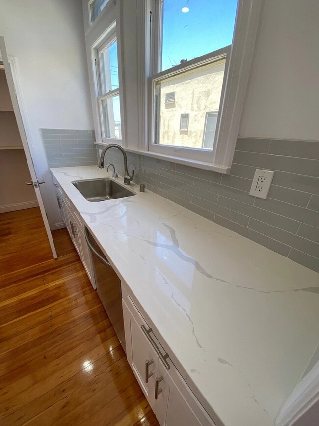 241 S New Hampshire Ave, Unit 4