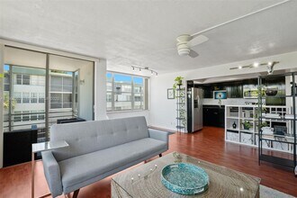 2771 Taft St in Hollywood, FL - Building Photo - Building Photo