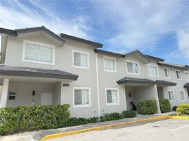 11810 NE 19th Dr in North Miami, FL - Building Photo