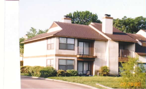 Timber Lakes in Garland, TX - Foto de edificio