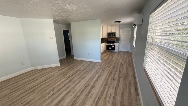 2404 51st Avenue Ter W, Unit B in Bradenton, FL - Building Photo - Building Photo