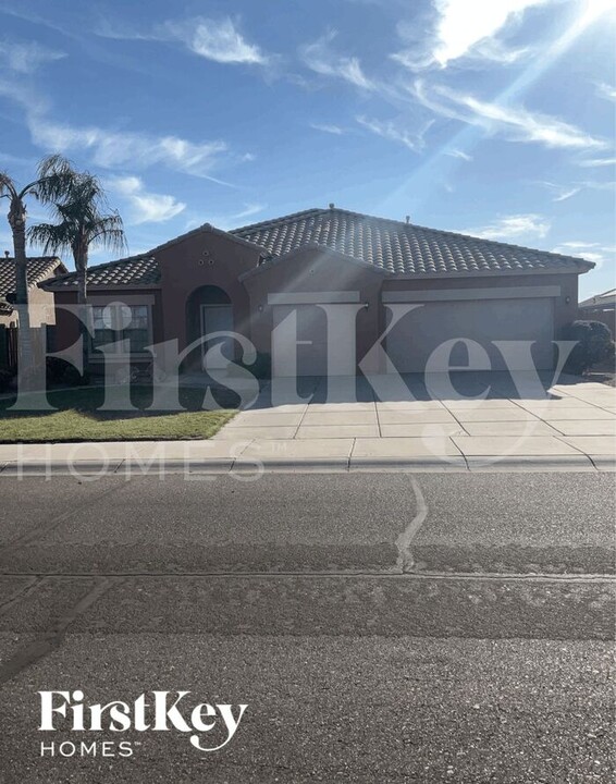 10769 E Marigold Ct in Florence, AZ - Building Photo