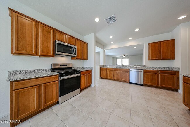 7126 W Bent Tree Dr in Peoria, AZ - Building Photo - Building Photo