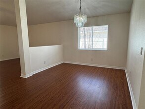 210 Chardonnay Pl in Valrico, FL - Building Photo - Building Photo