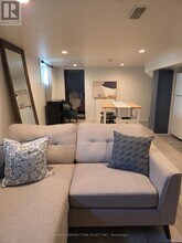 131 Central Park Blvd N in Oshawa, ON - Building Photo - Building Photo