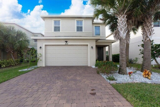 property at 1621 NW Cataluna Cir