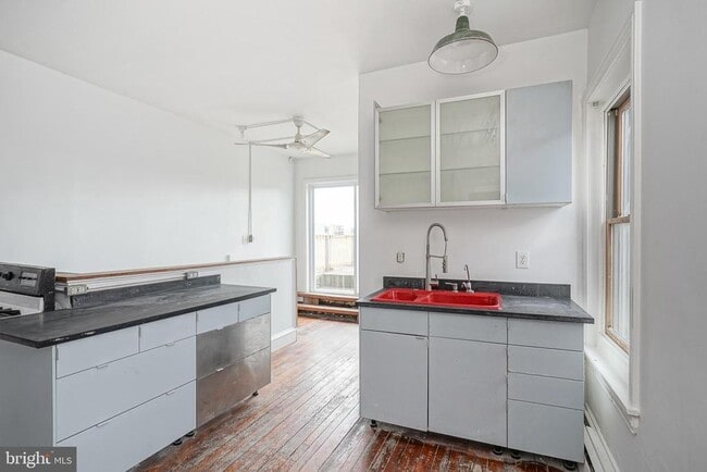 1523 N 27th St in Philadelphia, PA - Building Photo - Building Photo