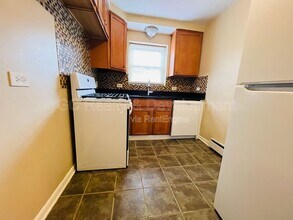 1711 W Estes Ave in Chicago, IL - Building Photo - Building Photo