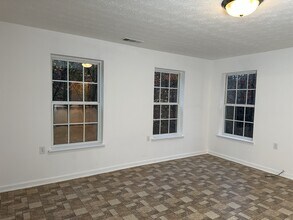 600 Indian Trail in Mc Caysville, GA - Building Photo - Building Photo