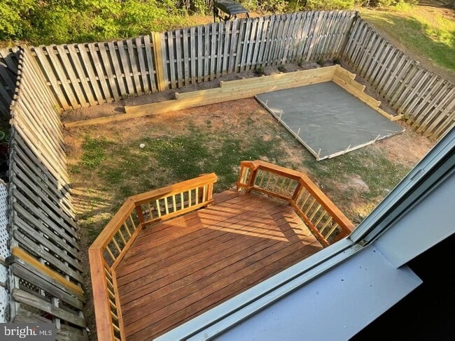 property at 211 Sterling Ct