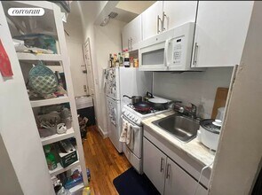 233 E 12th St in New York, NY - Building Photo - Building Photo