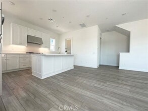 322 Tank in Irvine, CA - Building Photo - Building Photo