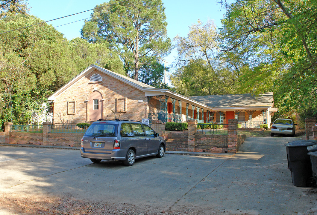 1318 Charlotte St in Tallahassee, FL - Building Photo