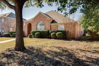 7821 Aqua Vista Dr in Plano, TX - Foto de edificio - Building Photo