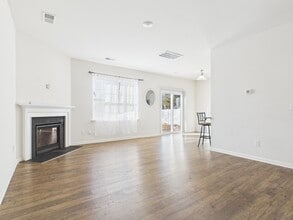 2032 Highland Knoll Dr in Charlotte, NC - Building Photo - Building Photo